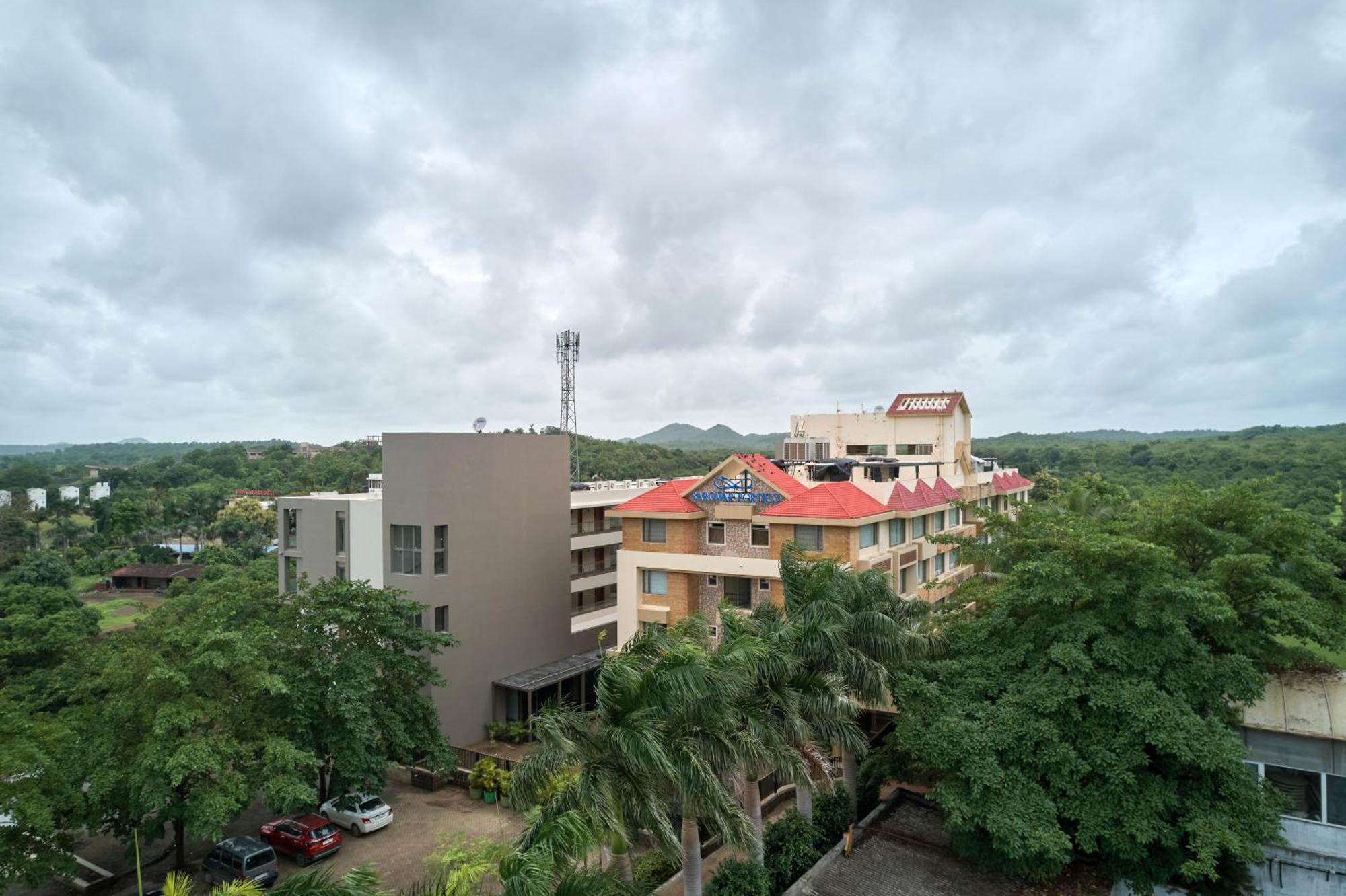 Hotel Sarovar Portico Sasangir Sasan Gir Exterior foto